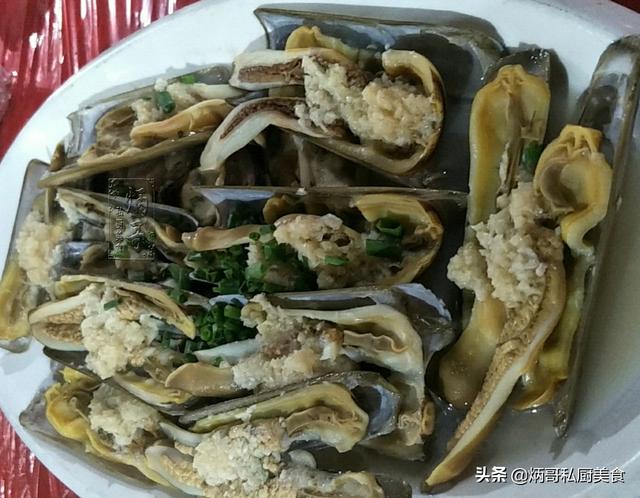 福建小县城办喜酒，这桌1688元！网友：福建人豪横，莆田的吧