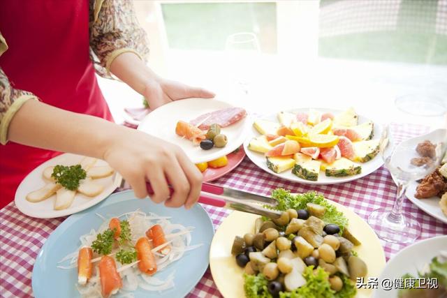 高血压人士，除了少吃盐，还应多吃哪5类食物？