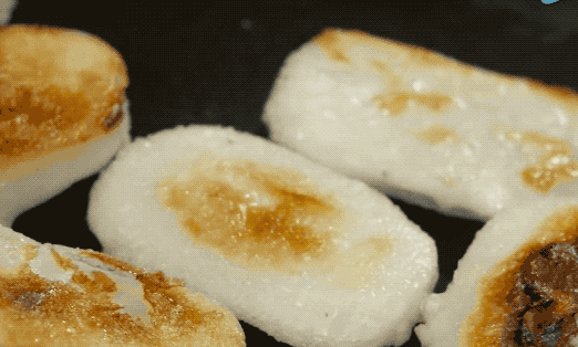 来自陕北的黄米年糕，吃出来的软糯儿，枣香浓郁！煎炸蒸皆可