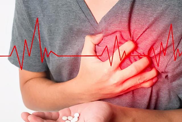 心脏|31岁男子捂着胸口就诊，心脏突然停跳！厦门两医院1天抢救2例