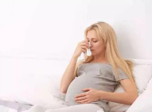 超级宝妈■怀孕期间发烧怎么办？难道硬扛着吗？其实，这是最傻的决定