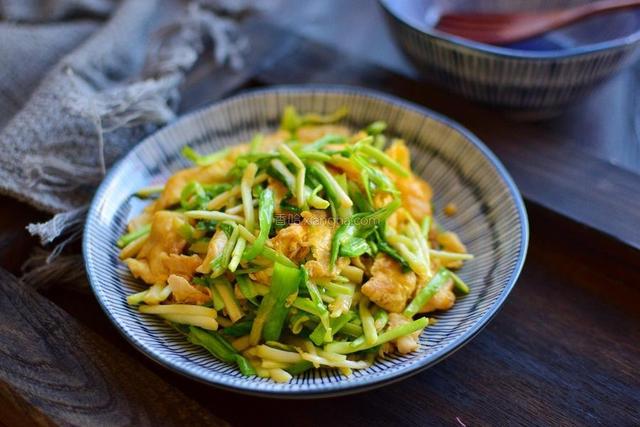 12月最鲜嫩的一口！这菜一上桌就被抢光，做法简单到偷笑