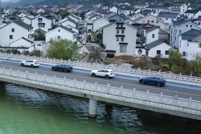 试驾宝马iX3 这是一台让人“惊艳”的纯电动SUV