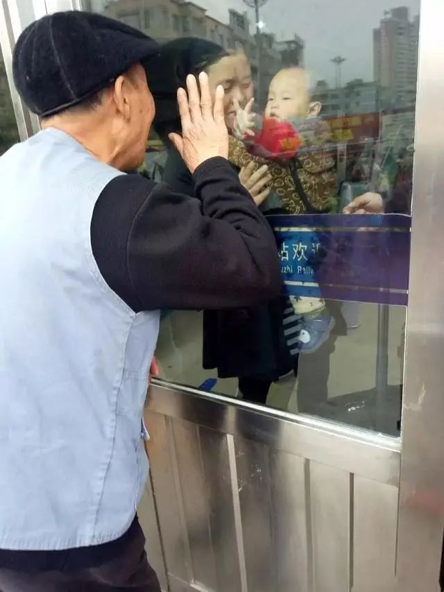 【暖先生格调】“隔代亲”到底有多亲？