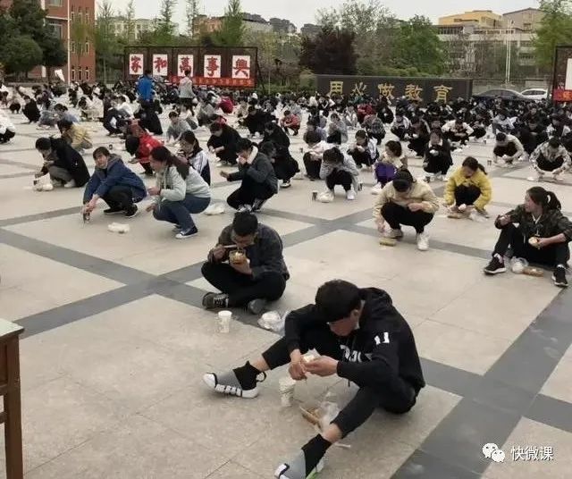 暖先生格调：比戴口罩开学更扎心的事情出现了！