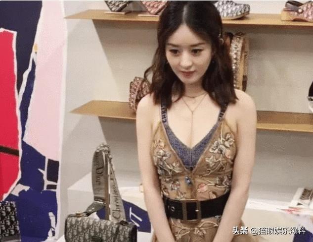 淡蓝色的记忆|冯绍峰捡到了什么宝儿，看到生图下的赵丽颖后，真的是气质女神