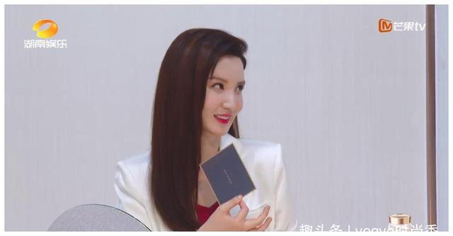 蠢萌小萝莉|《浪姐》首轮淘汰名单，海陆和许飞告别舞台，咖位小的都走了