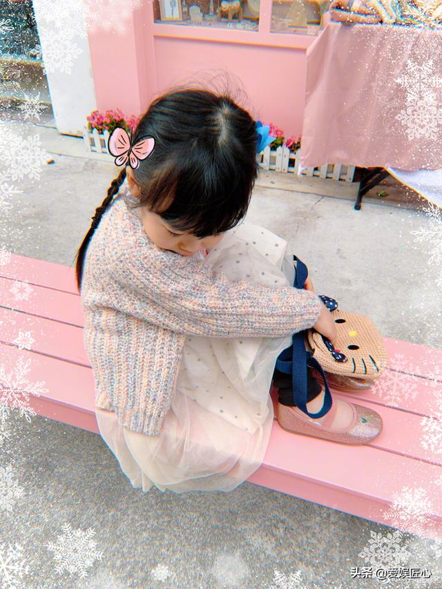 执笔抒情|伊能静和婆婆产生分歧，秦昊当场落泪很无奈，女儿总被男孩子欺负