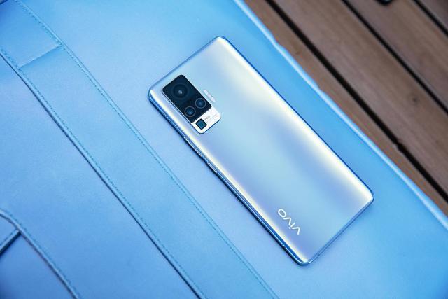 强行碰瓷vivo，小辣椒X50 Pro大型翻车现场