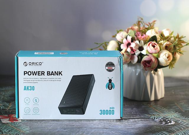 彻底告别电量焦虑，奥睿科30000毫安时充电宝