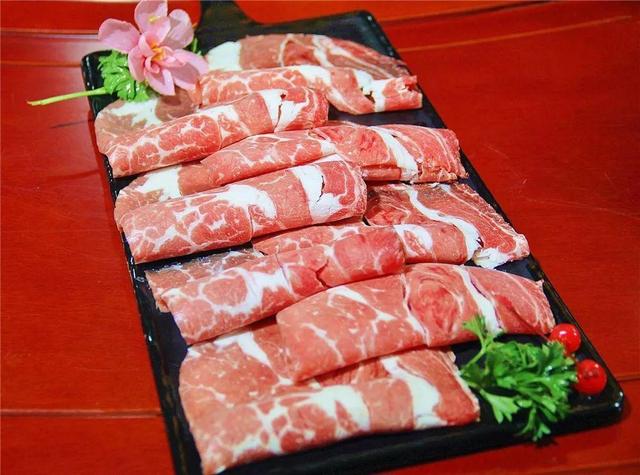 来津必吃美食·嗨哥又来安利涮羊肉了，毕竟冬天大家得吃点暖和的