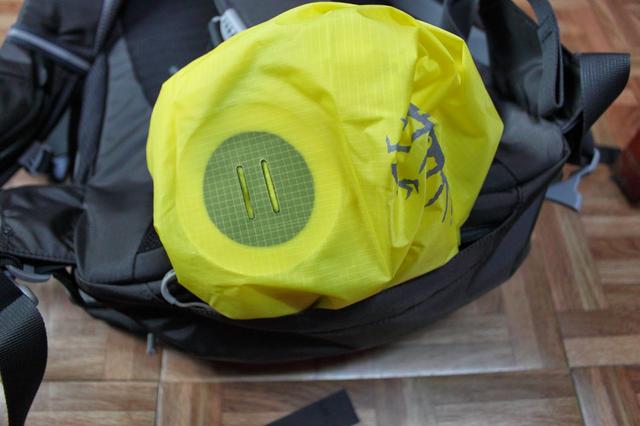 小鹰Osprey户外包开箱，一款可以城市通勤和骑行用的背包