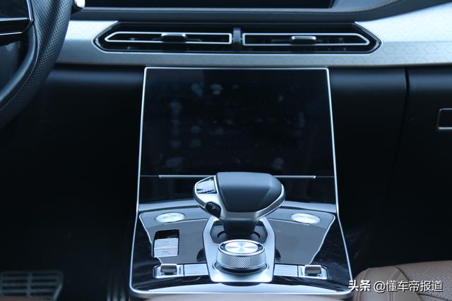 试驾｜光靠颜值取胜够不够？试驾BEIJING-X7