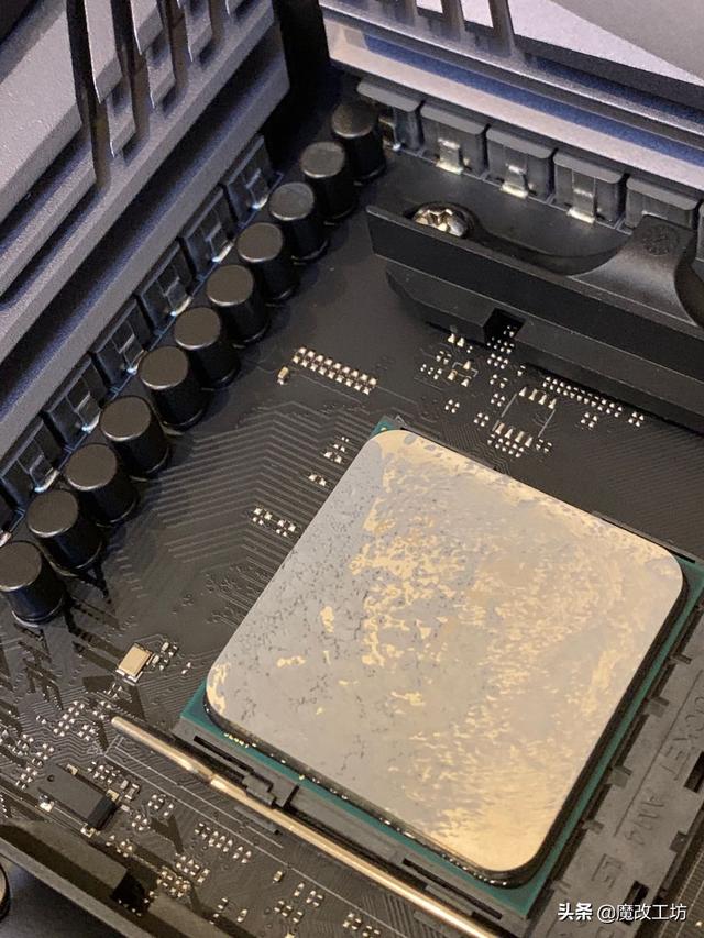 3199元AMD 5800X处理器鲁大师跑分73万，不敌I9