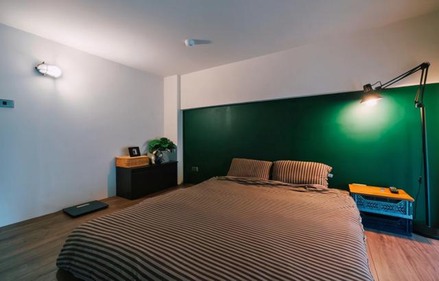 参观闺蜜86㎡复式新房，一进玄关就被迷住，客厅不做电视墙很赞