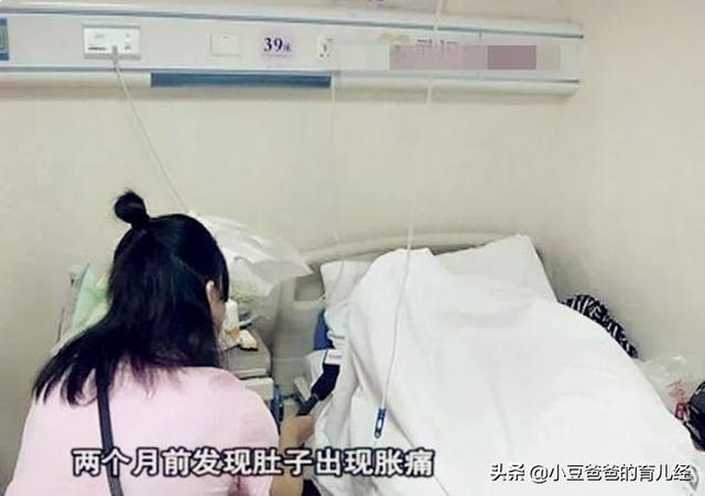 14岁女儿一个月不换内裤，生理期只垫餐巾纸，妈妈：我害了孩子