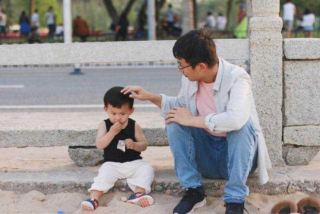 拒绝丧偶式育儿，如何让父亲参与到育儿中来