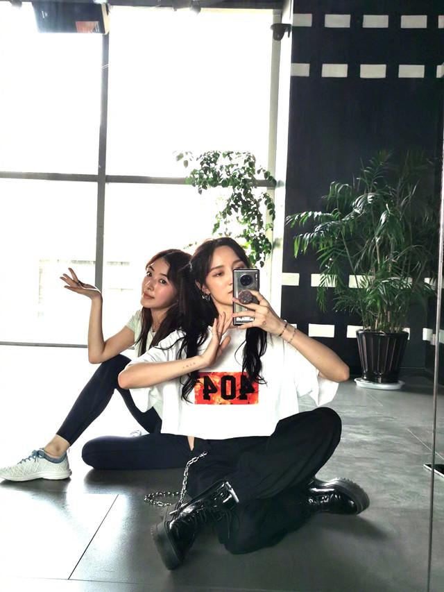 《乘风破浪的姐姐》，一场网友的狂欢，却与女团无关资讯早知道