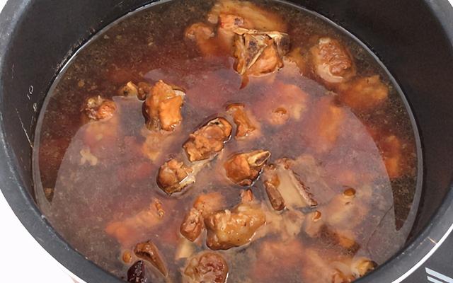 老妈一直在用的排骨做法，用了30年，做法简单，软烂脱骨没腥味