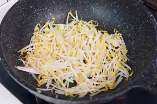 生活馆｜天冷了，用这5样炒一锅菜，暖和下饭，不放肉也香滴很