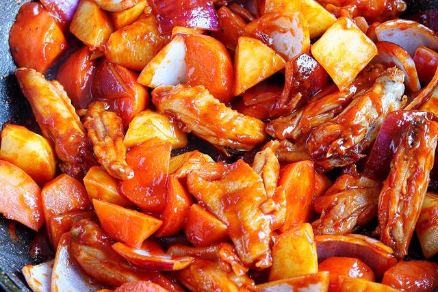 韩式芝士鸡翅饭，在家轻松做芝士焗饭，一点不比外面差，满满拉丝