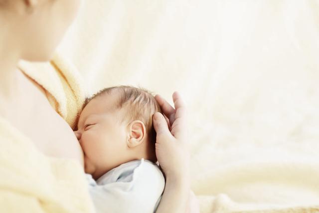 你的育儿经■母乳关系到宝宝的生长发育，提高母乳质量，宝妈做好这四点