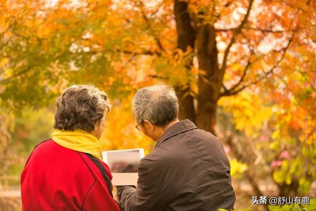 人到老年，不犯三错，不见二人，家庭才会和谐，余生才能安稳