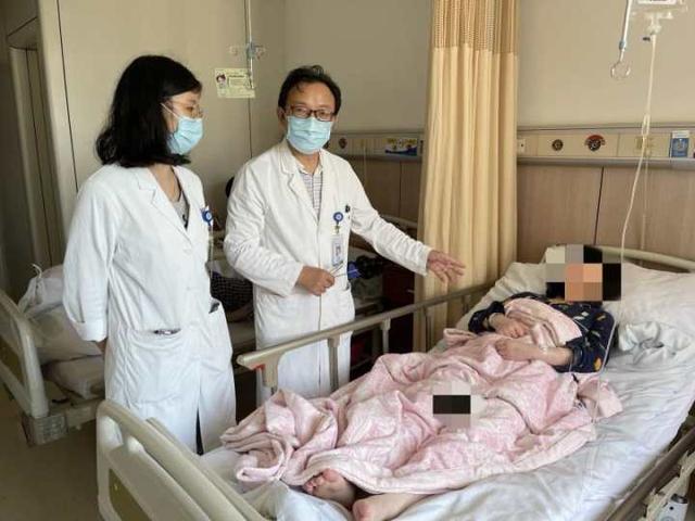 女士|莫名气急、吞咽困难……因为鸡娃，这位妈妈病倒了