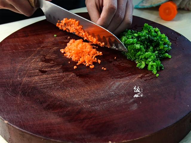 小孩不爱吃菠菜，教你一招，好吃又健康，再也不用担心孩子挑食了