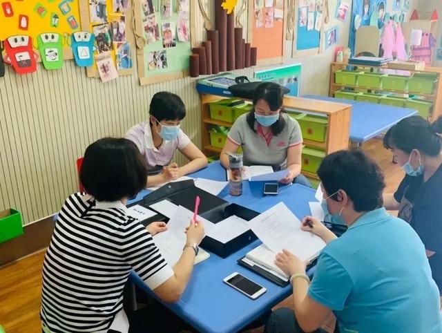 北青社区报石景山版|专业消杀、感应手龙头洗手液、就餐隔板...今天，石景山各幼儿园这样迎接复园
