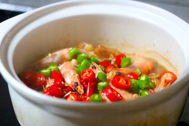 家有孩子多吃这虾，Q弹劲道，鲜嫩爽口，无需久炖，焖一下就出锅