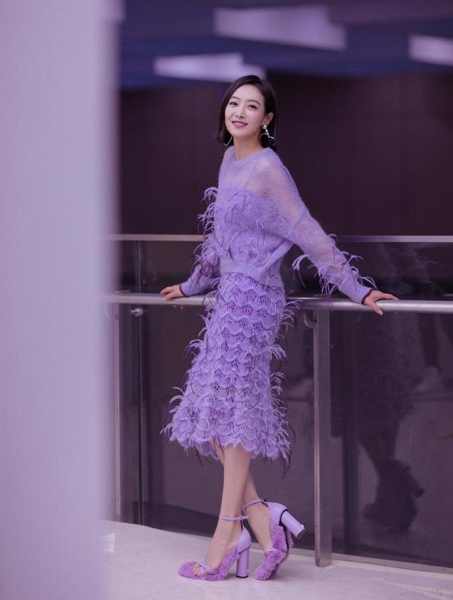 「时尚迪科」爱上香芋紫，鞠婧祎把卫衣衬衫穿出仙气！吴昕失手衣品不如沈梦辰