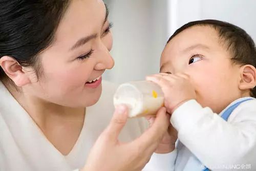 暖先生格调■1-36个月宝宝每月喂养要领，每个月都不同，别瞎喂！