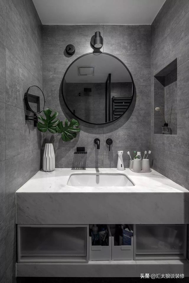 47㎡小户型，客餐厨卫样样全，还有俩卧室和衣帽间，这设计我服