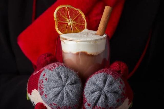 今年的平安夜，我们选出了这些有点“好吃”的圣诞桌 | 北京篇