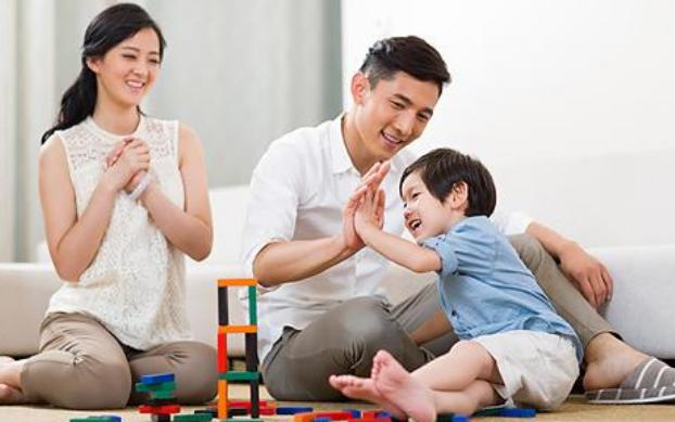 你的育儿经▲＂强迫症＂孩子真让人头痛，饼干碎一个角都不吃，家长要上心了