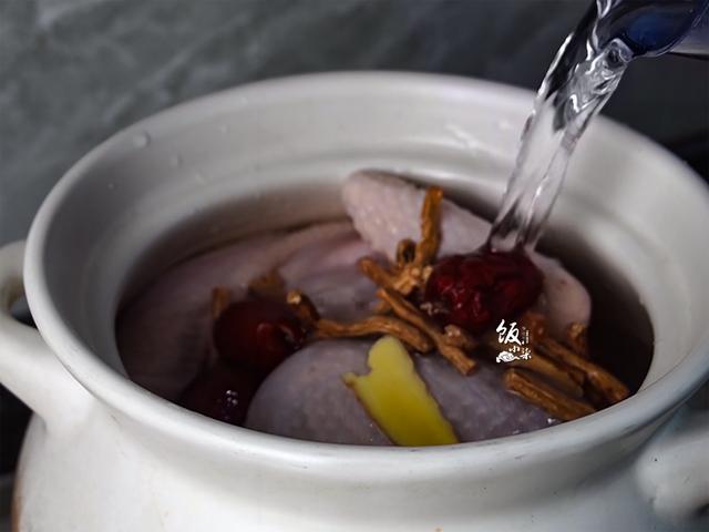 冬至快到了，教大家炖鸡汤，老母鸡学会这样炖，好喝更滋补