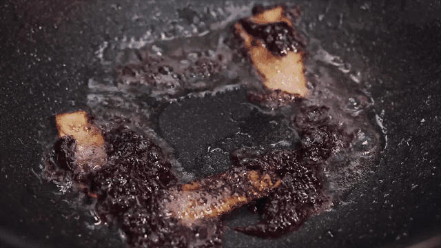 煎鱼前一定要做这2步，保证鱼皮不破肉不散