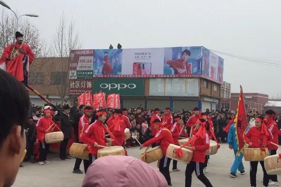 孩子出生后，是如何向娘家报喜的