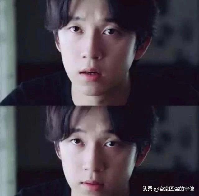 #fun娱乐#鬼吹灯片头题字是潘粤明写的。明明可以靠颜值，可偏偏要靠才华