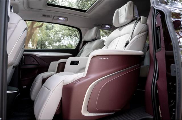 新车|封面测试｜上汽通用温馨提示：你预定的GL8艾维亚升头等舱了，请带好行李随时优先登机