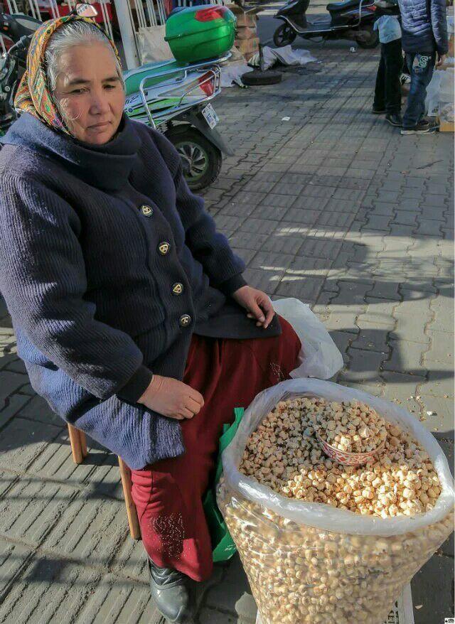旅行柚子君▲新疆伊犁伊宁市汉人街大巴扎游记