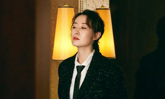 鹿畔阳光|“姐圈”告诉我们：不靠老公靠自己，是更帅更有底气的