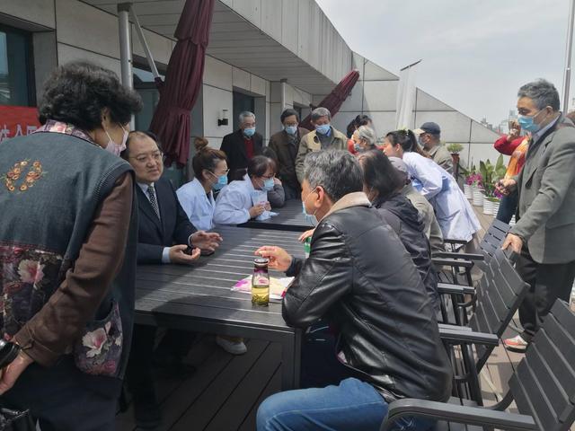 痛风|全民关注痛风日 健康百家讲坛来解忧