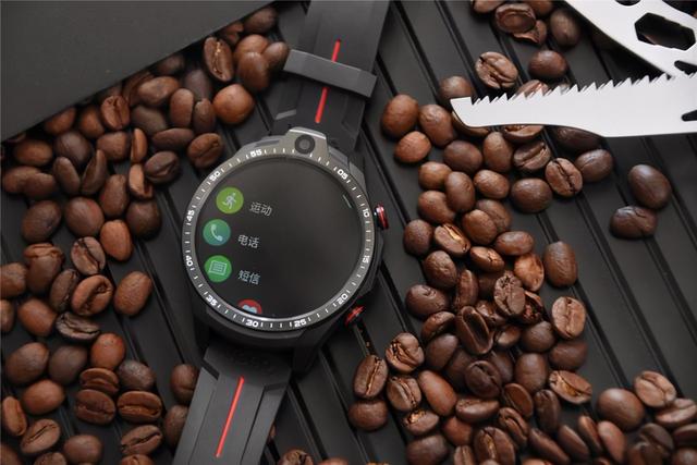 支持语音通话，能安装APP，双向拍照，Jeep智能运动手表