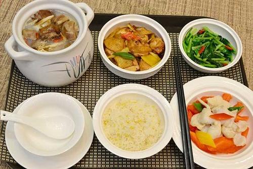老鹰捉小鸡|注意！月子餐记住这几点让妈妈和宝宝更健康，一起学起来吧