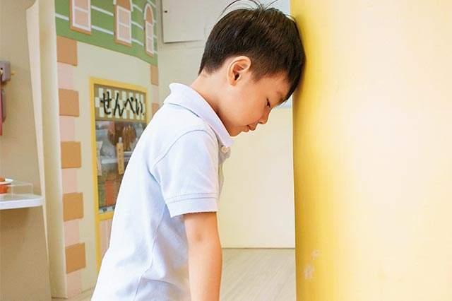 你的育儿经|孩子从众、没主见？打破“毛毛虫效应”，还需家长教会孩子这一点
