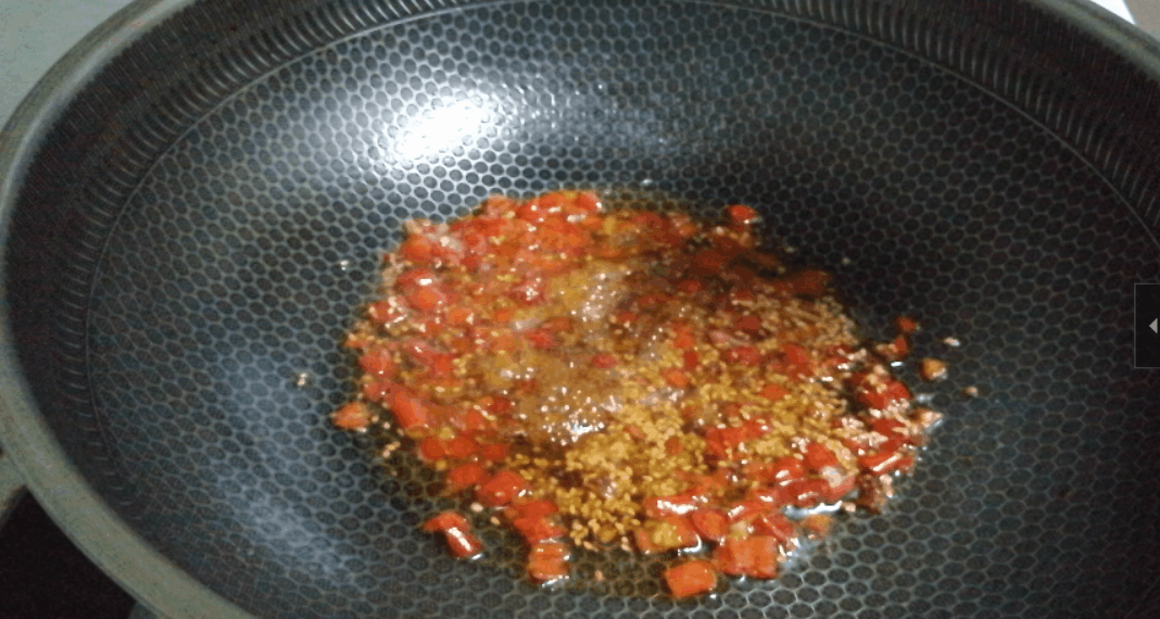 金针菇简单吃法，搭配一种酱料，秒变美味下饭菜