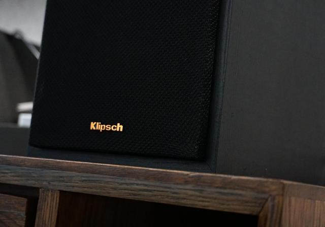 哎 轻松碾压我上万的耳机 简谈杰士R-51PM书架蓝牙音箱