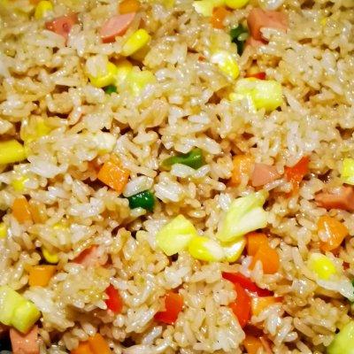 一学就上手的五彩蔬丁凤梨炒饭，小白也能1秒变大厨